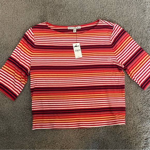 Express Top - Picture 6 of 6